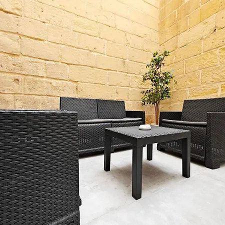 Case de vacanță Casa Maltija 4 Bedroom *