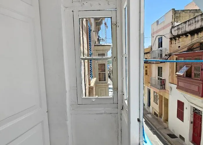 Semesterbostad Casa Maltija 4 Bedroom Sliema